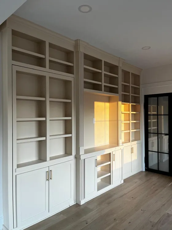 Built-Ins millwork by Lyons Trimming Work LLC, project 70
