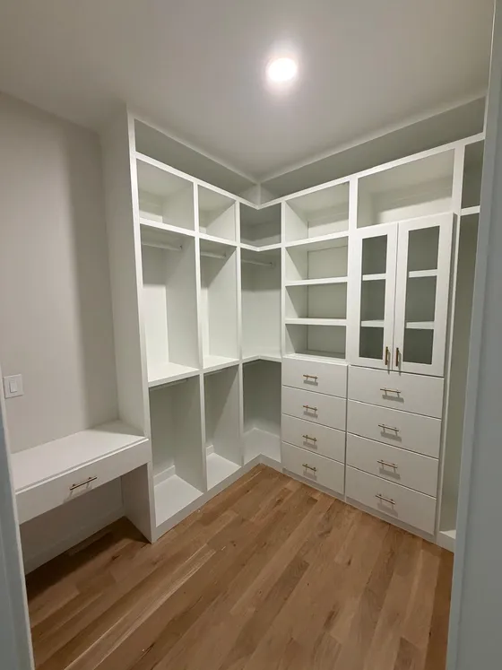 Custom Closets millwork by Lyons Trimming Work LLC, project 48