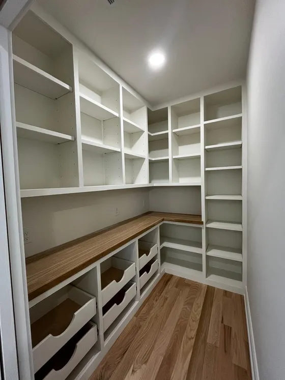 Custom Closets millwork by Lyons Trimming Work LLC, project 49