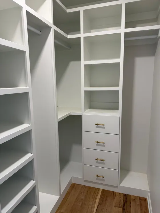 Custom Closets millwork by Lyons Trimming Work LLC, project 63